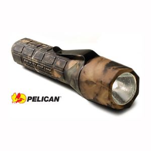 **Pelican PM6 3320 Flashlight Mossy Oak with 2 CR123 Lithium Batteries